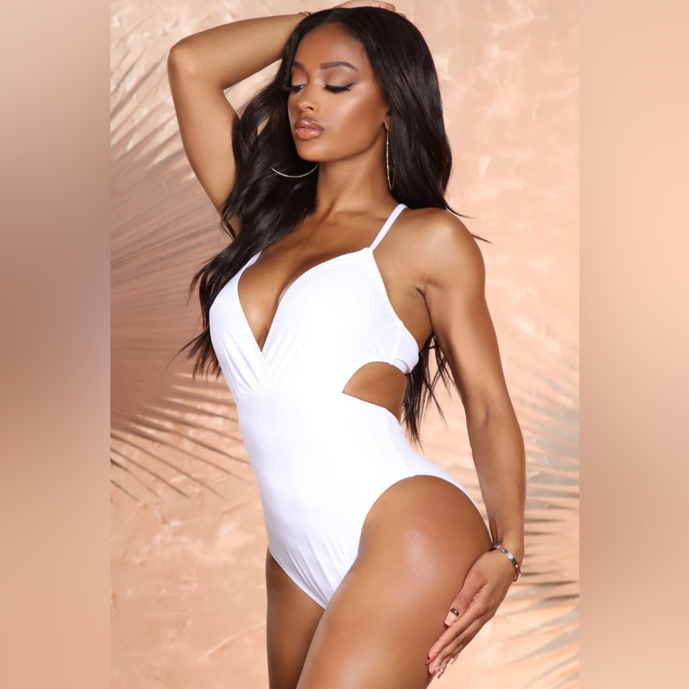 Women’s white one piece swimsuit ‘Mykonos Dreams One Piece from Fashion Nova